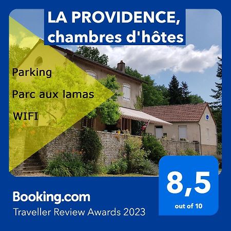 La Providence, Chambres D'Hotes Saint-Sernin-du-Plain 外观 照片