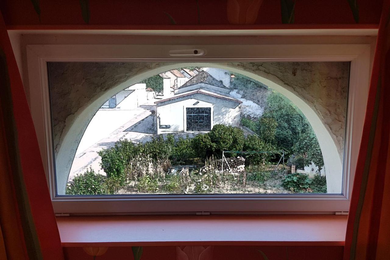 La Providence, Chambres D'Hotes Saint-Sernin-du-Plain 外观 照片